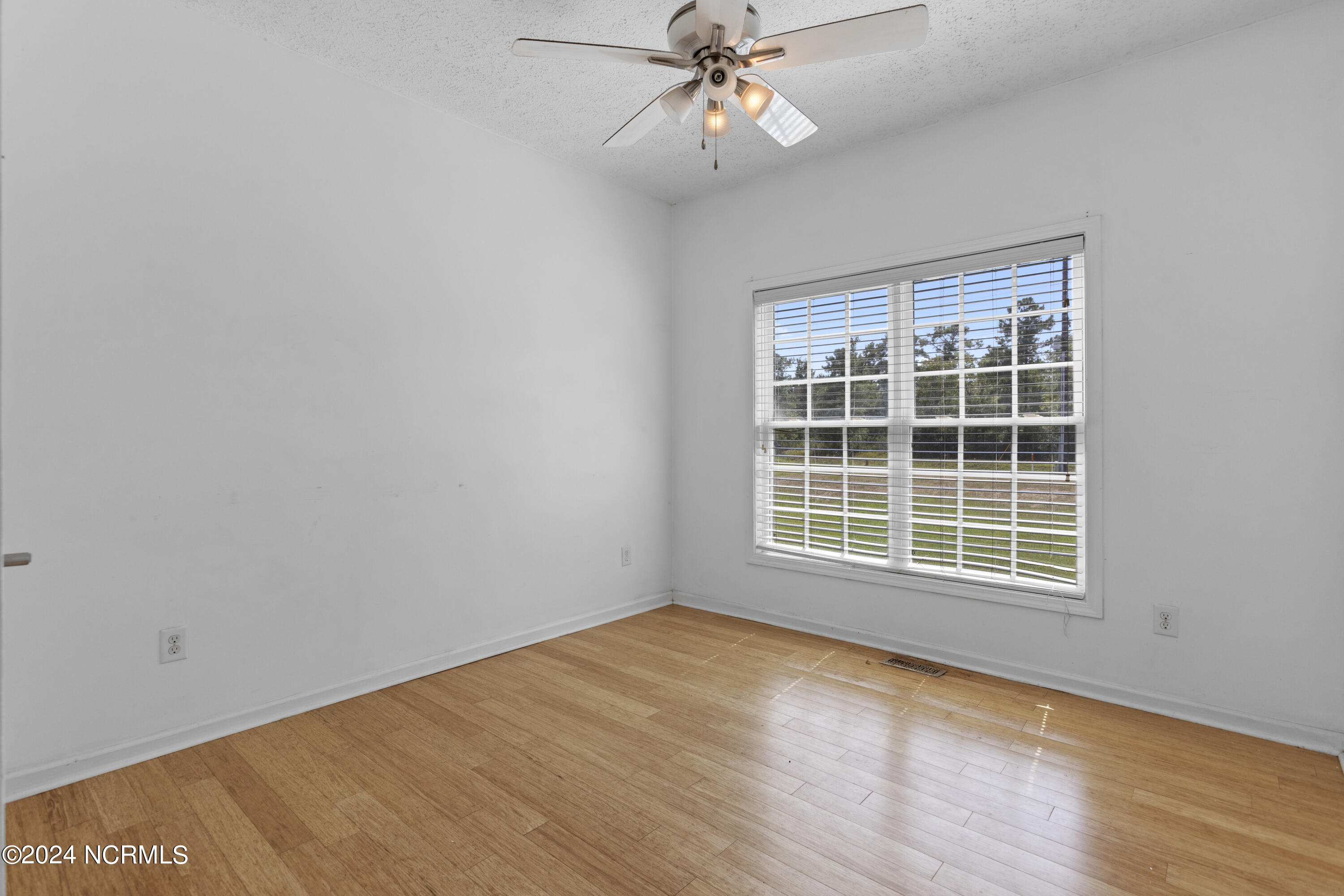 301 Sand Ridge Road Hubert, NC 28539 - Photo 19 of 28 20