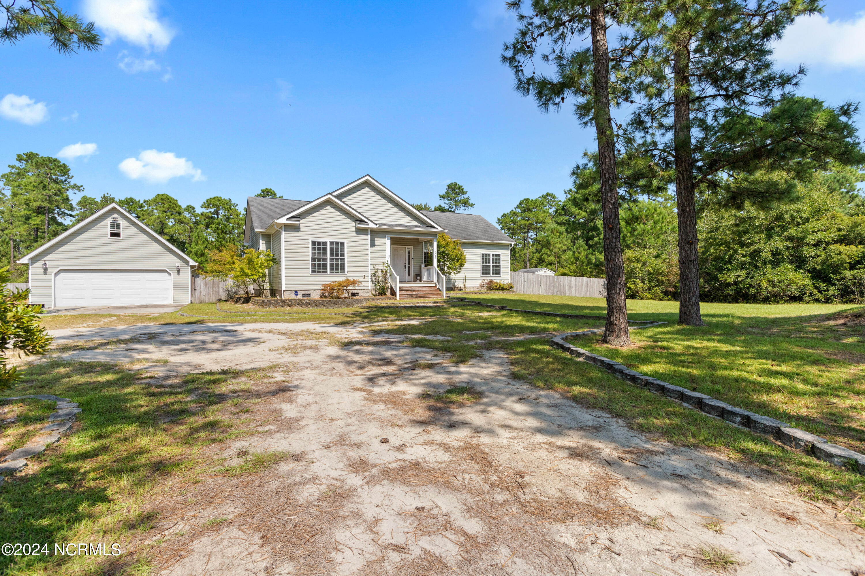 301 Sand Ridge Road Hubert, NC 28539 - Photo 2 of 28 03