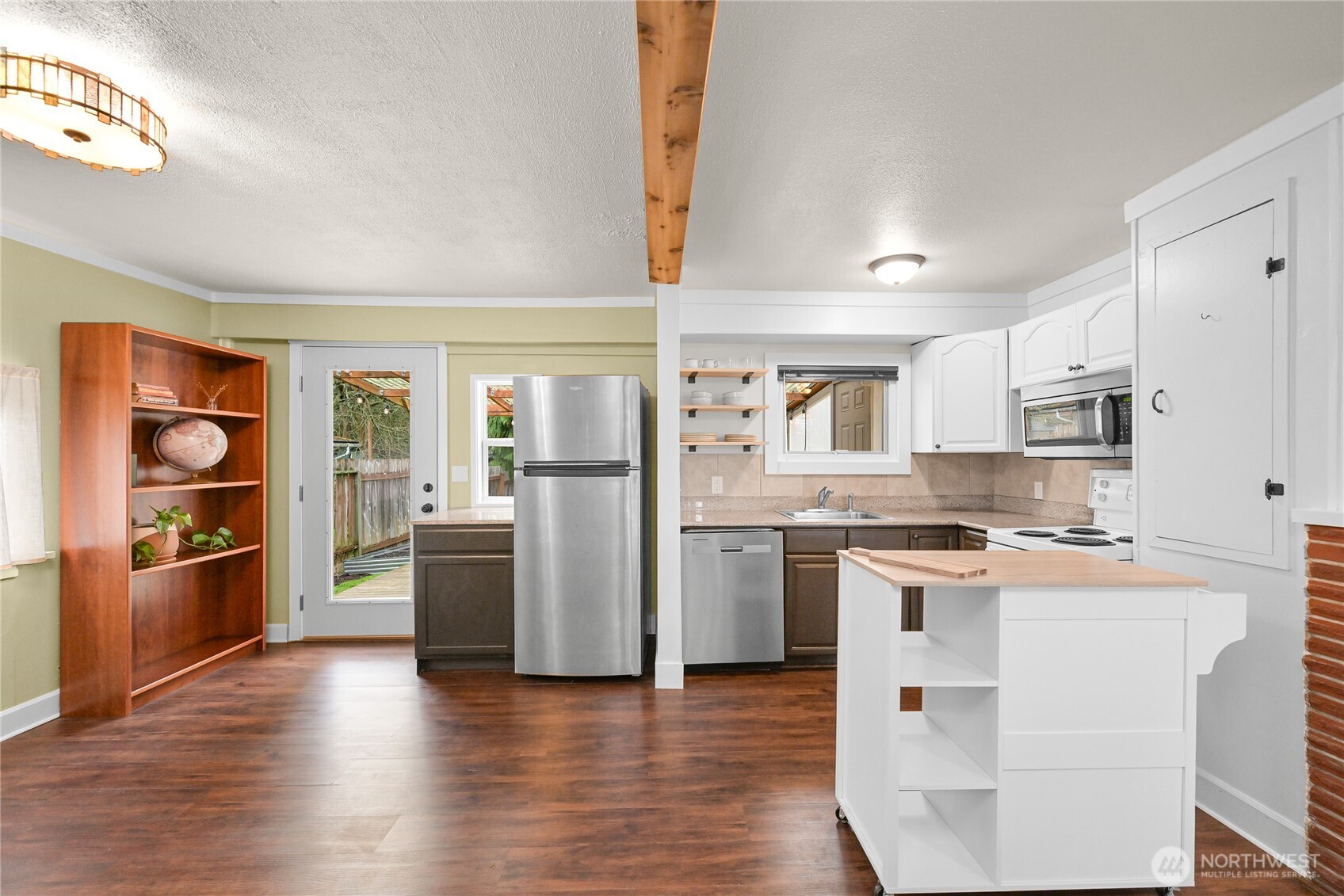 4939 Forsberg Road Blaine, WA 98230 - Photo 11 of 38