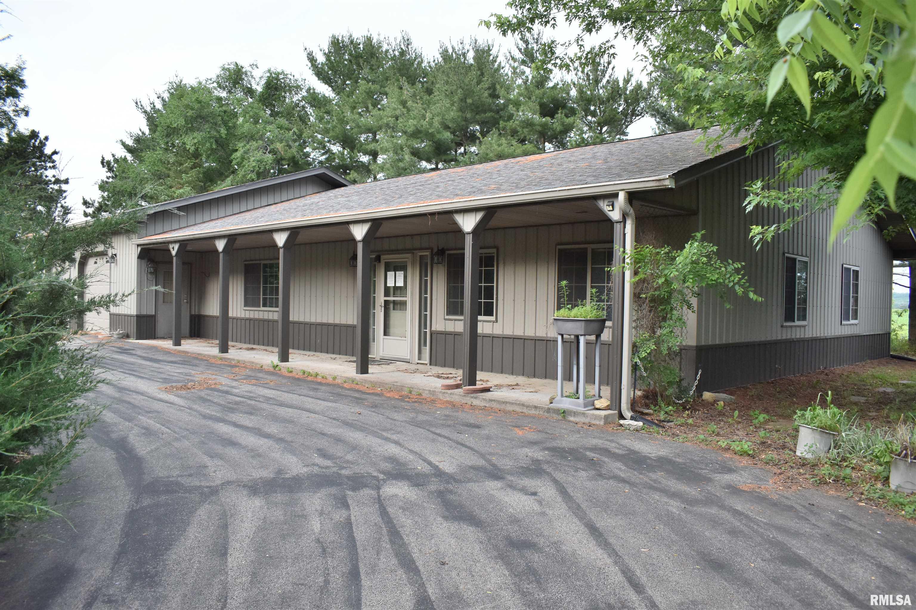 6899 Riverview Road Thomson, IL 61285 - Photo 2 of 17