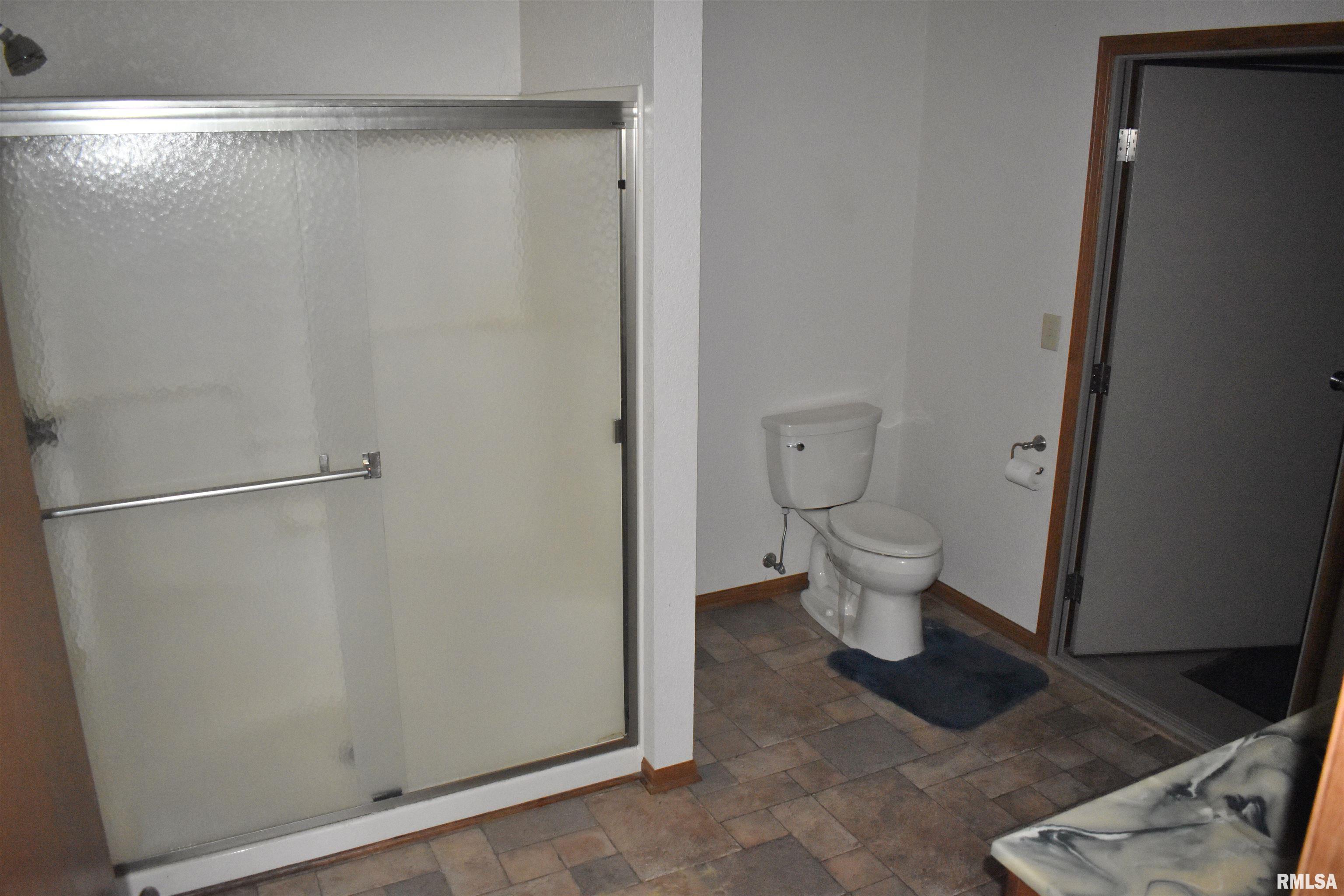 6899 Riverview Road Thomson, IL 61285 - Photo 7 of 17