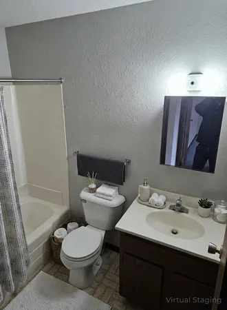$765 | 10 12th Avenue Northeast, Unit 15, Elbow Lake, MN 56531