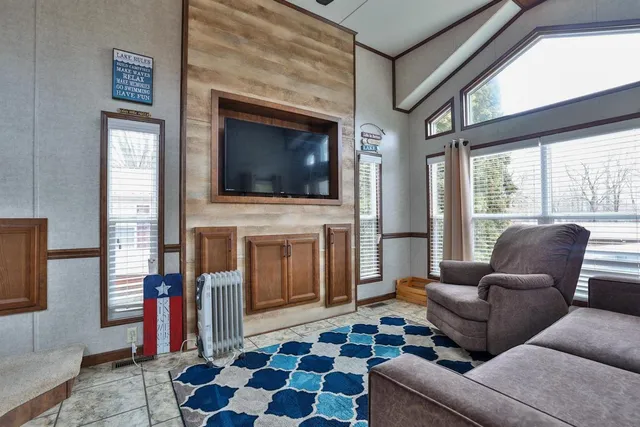 $93,000 | 5943 Highway 101, Liberty, IN 47353