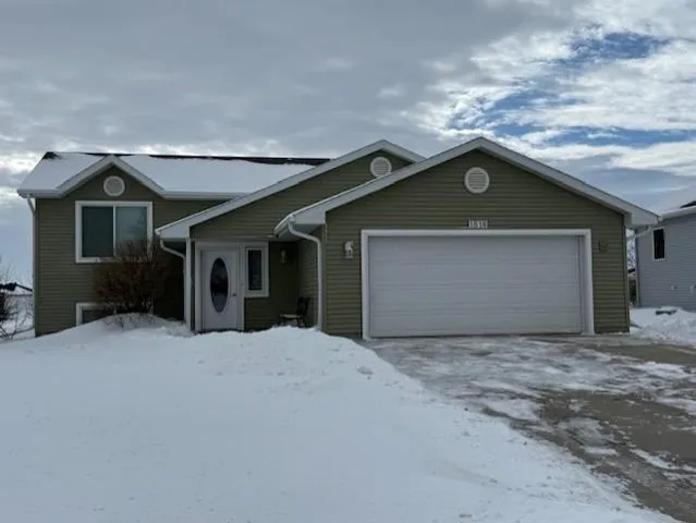$329,900 | 1519 Chet Drive, Breckenridge, MN 56520