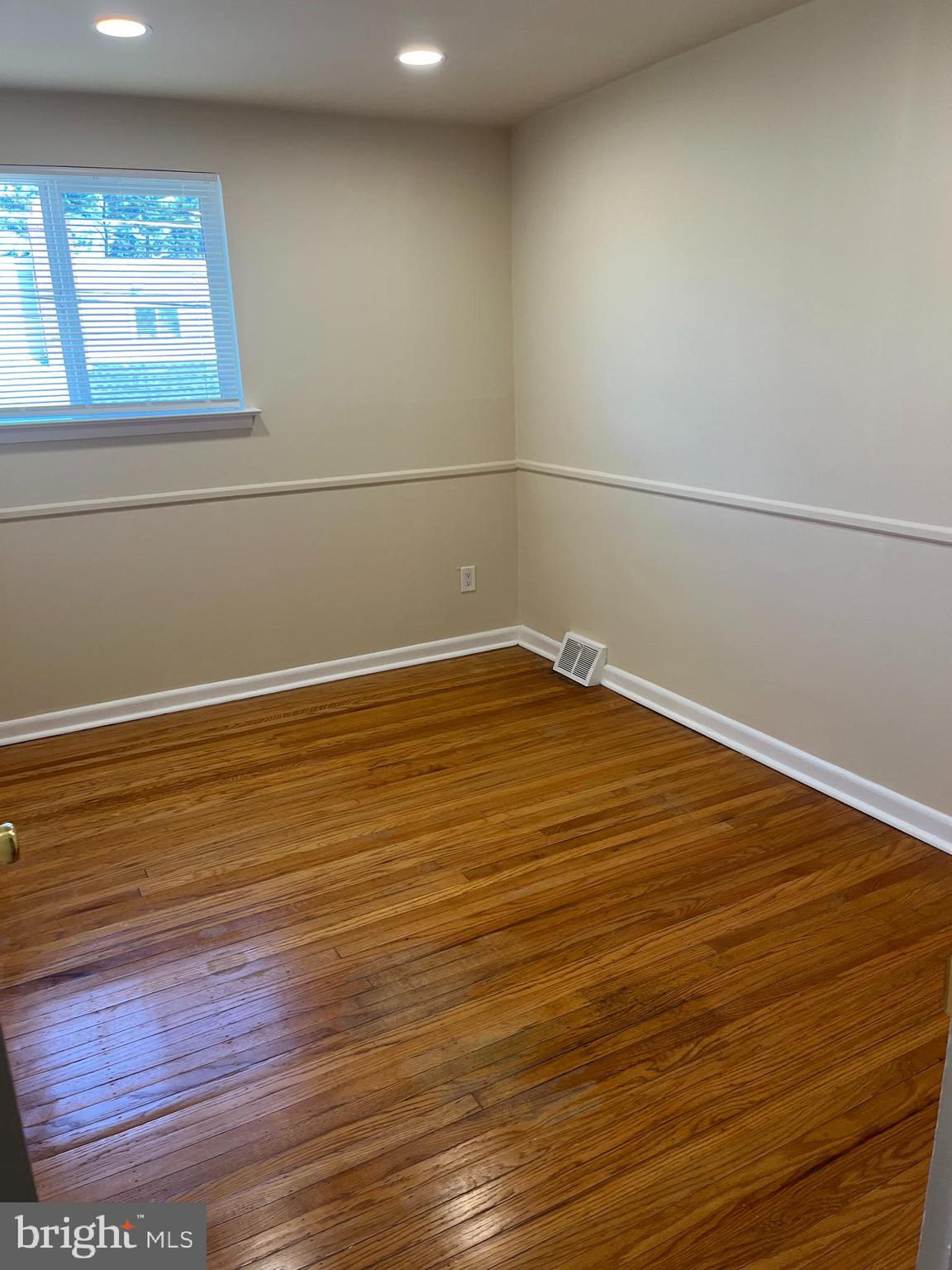 2305 Benson Street Philadelphia, PA 19152 - Photo 11 of 14