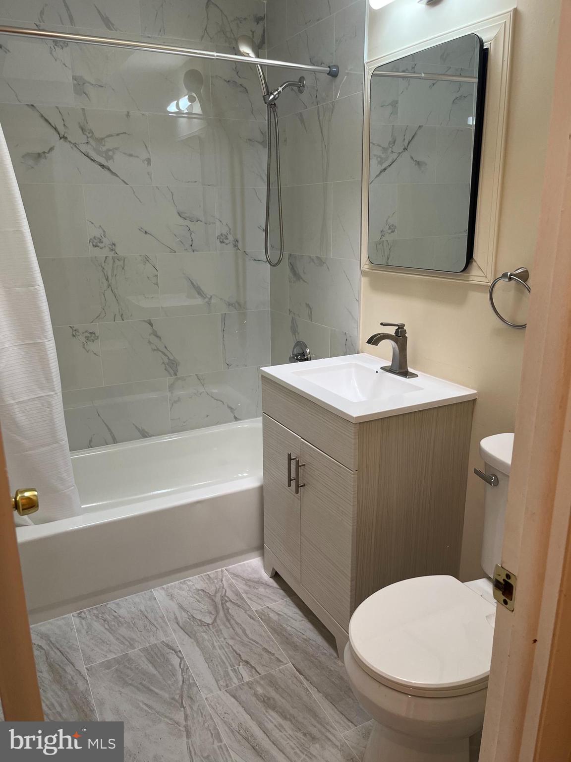 2305 Benson Street Philadelphia, PA 19152 - Photo 6 of 14