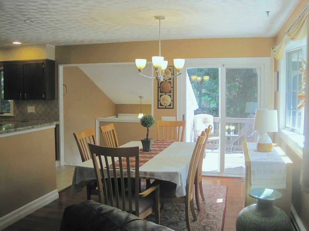 29 Brewster Road Worcester, MA 01602 - Photo 6 of 30 Gallery Image 6