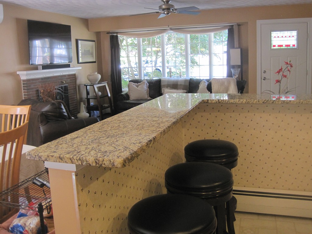 29 Brewster Road Worcester, MA 01602 - Photo 9 of 30 Gallery Image 9
