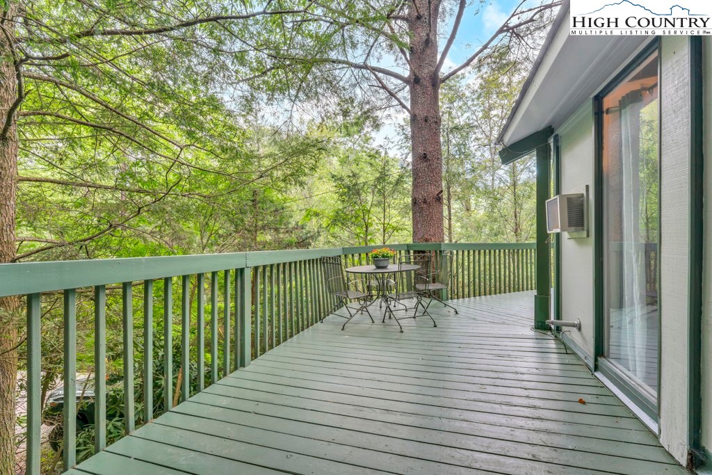 201-203 Laurel Boone, NC 28607 - Photo 21 of 45 Gallery Image 21