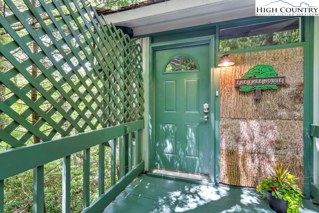 201-203 Laurel Boone, NC 28607 - Photo 29 of 45 Gallery Image 29