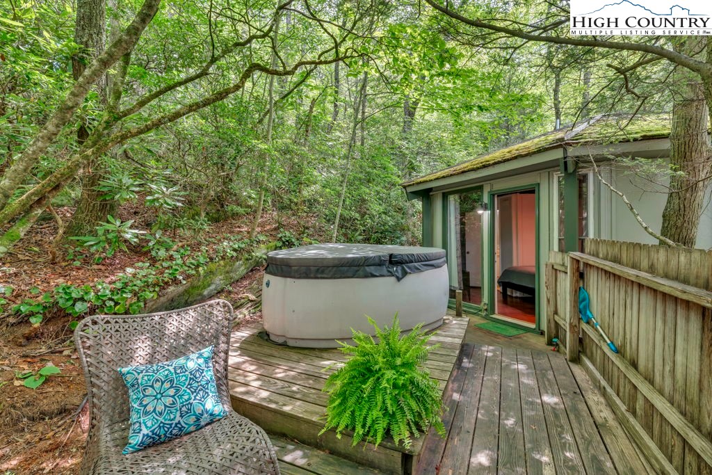 201-203 Laurel Boone, NC 28607 - Photo 38 of 45 Gallery Image 38
