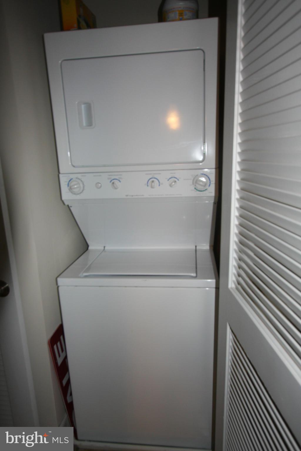 1108 Columbia Road Northwest, Unit 305 Washington, DC 20009 - Photo 8 of 12 Interior (General)