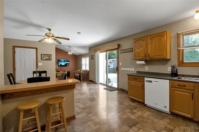 $356,900 | 6046 Margaret Ann Drive, Hamburg, NY 14085