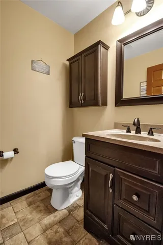 $356,900 | 6046 Margaret Ann Drive, Hamburg, NY 14085