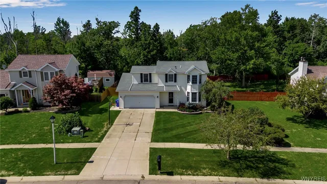 $356,900 | 6046 Margaret Ann Drive, Hamburg, NY 14085