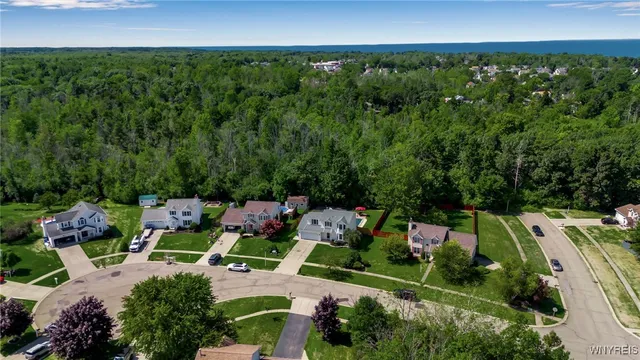 $356,900 | 6046 Margaret Ann Drive, Hamburg, NY 14085