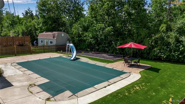 $356,900 | 6046 Margaret Ann Drive, Hamburg, NY 14085