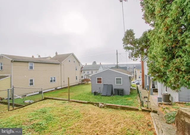 a house view with a outdoor space