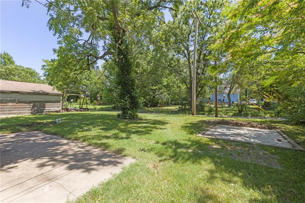 839 South Oak Street Ottawa, KS 66067 - Photo 29 of 33