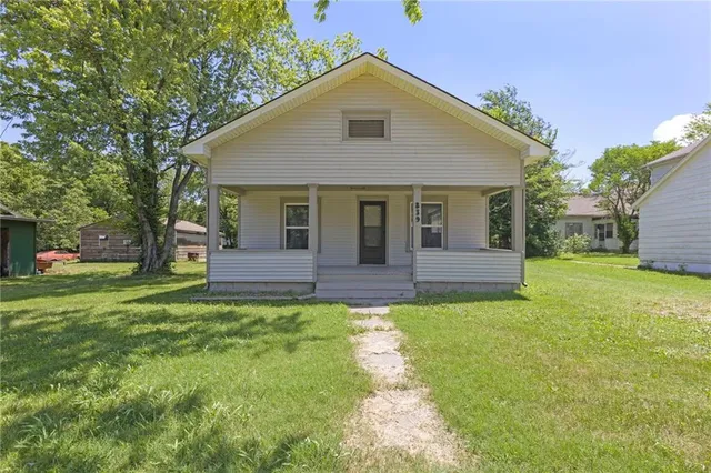 $150,000 | 839 South Oak Street, Ottawa, KS 66067