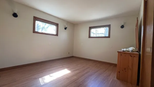 $2,200 | 991 Main Street, Unit 1, Warren, MA 01083