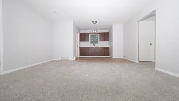 $895,900 | 26045 South Oak Road, Monee, IL 60449