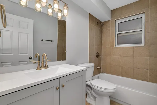 $895,900 | 26045 South Oak Road, Monee, IL 60449