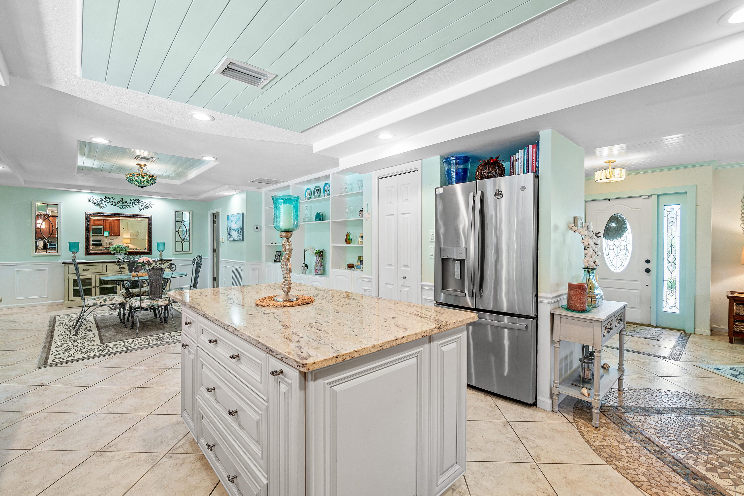 1108 Petrel Road Wellington, FL 33414 - Photo 11 of 46 012-1108PetrelRoad-Wellington-FL-33414-F