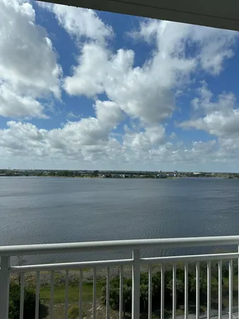 $2,700 | 300 South Australian Avenue, Unit 911, West Palm Beach, FL 33401