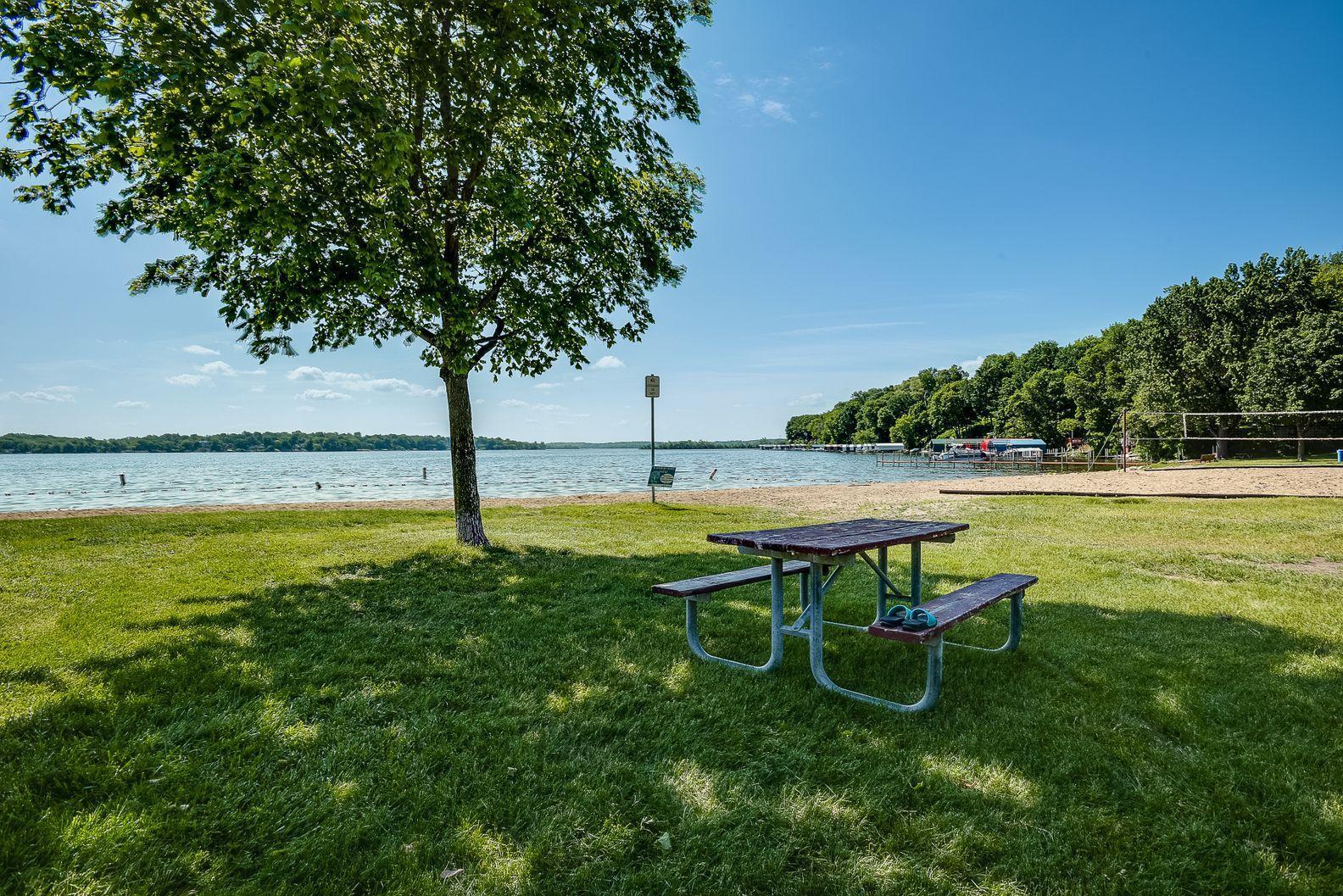 5079 Woodridge Road Mound, MN 55364 - Photo 21 of 26