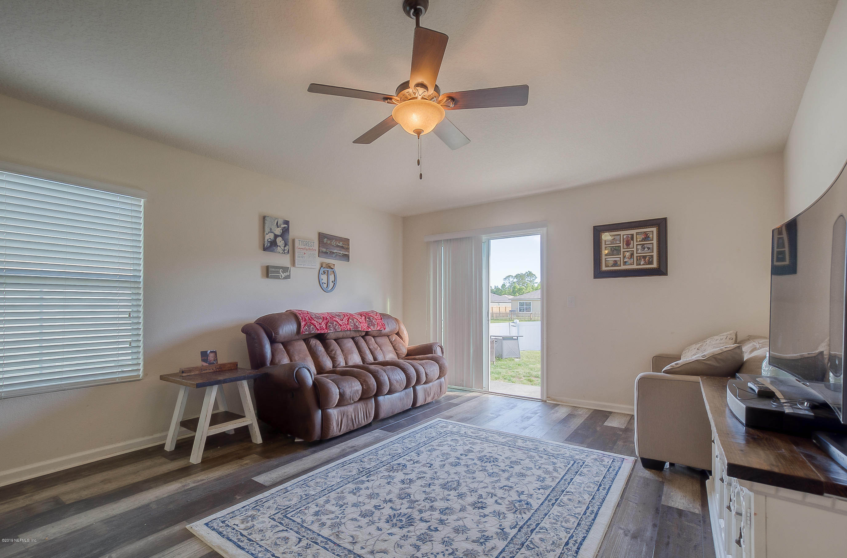 45028 Dutton Way Callahan, FL 32011 - Photo 3 of 23 family room