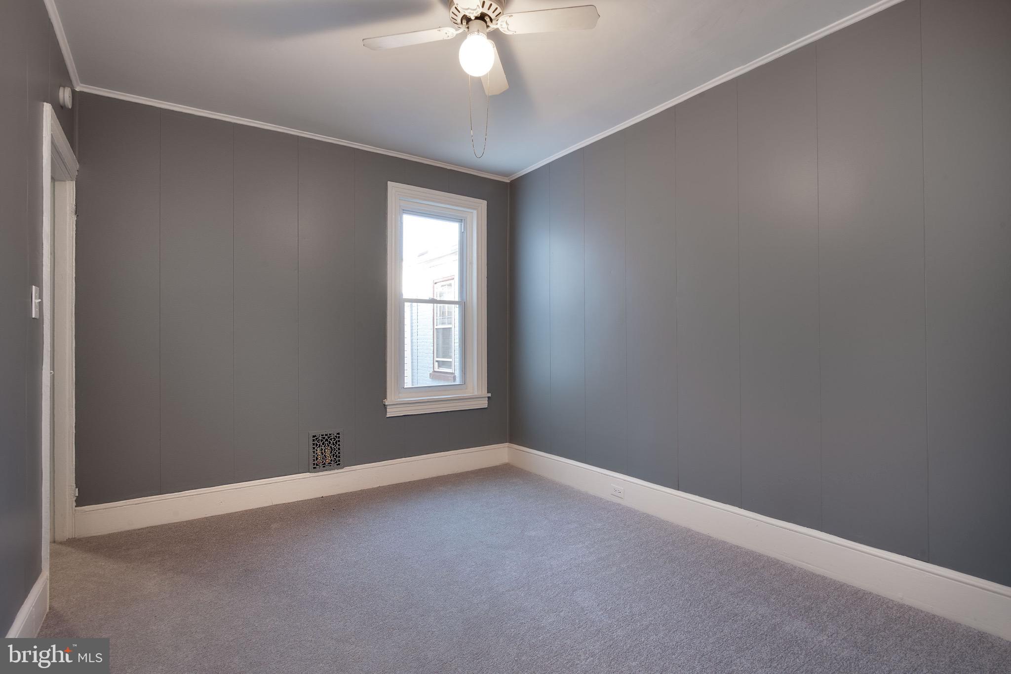 529 Bingaman Street Reading, PA 19602 - Photo 15 of 19