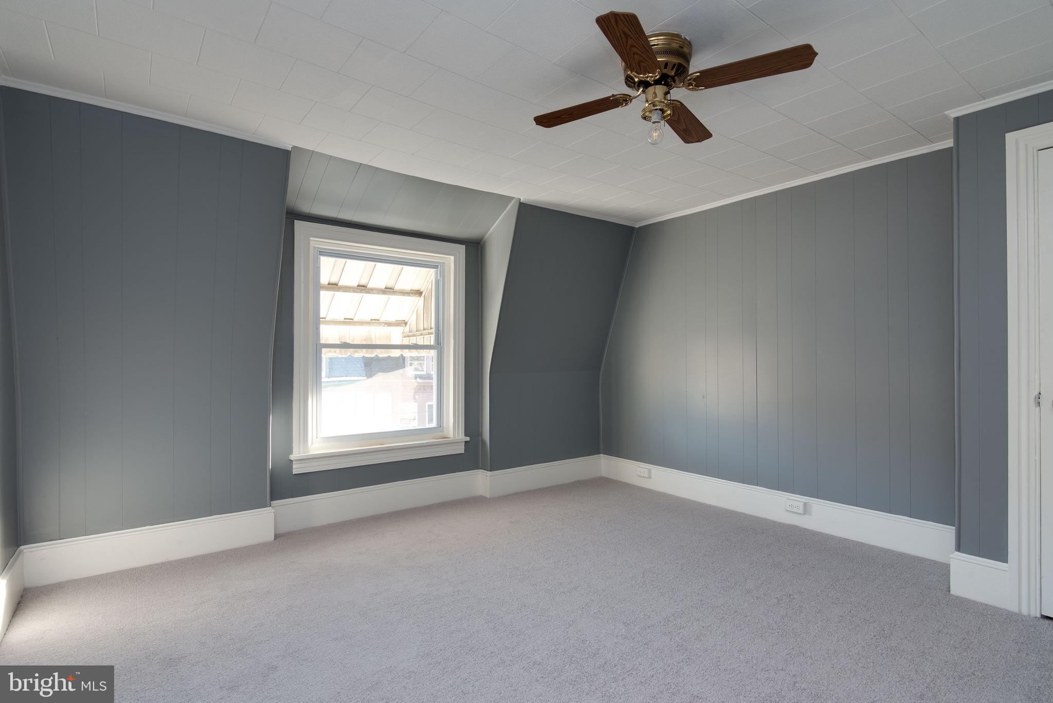 529 Bingaman Street Reading, PA 19602 - Photo 16 of 19