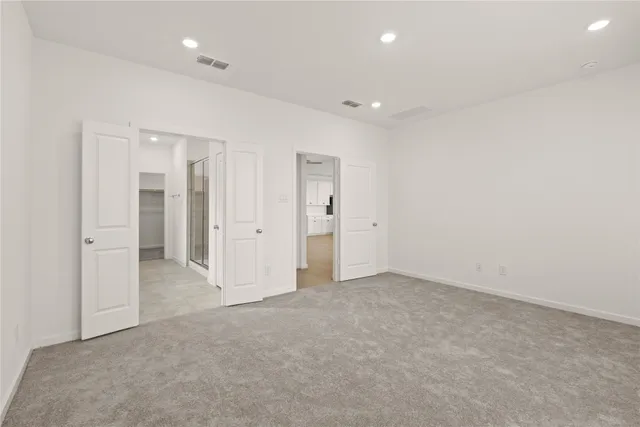 an empty room with an entryway