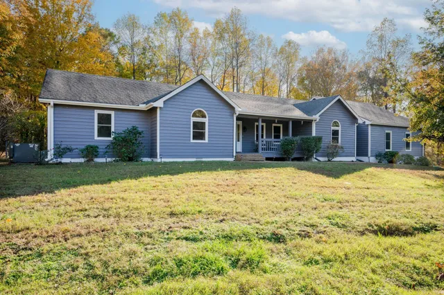 $599,900 | 936 Promise Land Road, Charlotte, TN 37036