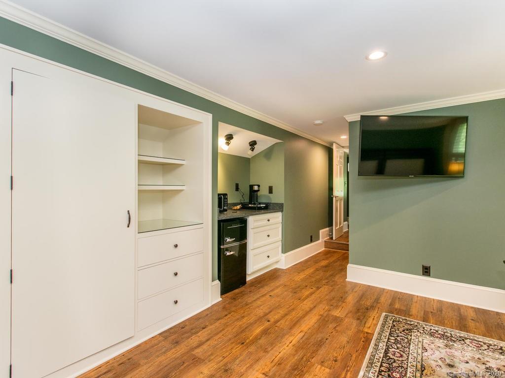 104 Orchard Road Asheville, NC 28801 - Photo 22 of 28 Gallery Image 22