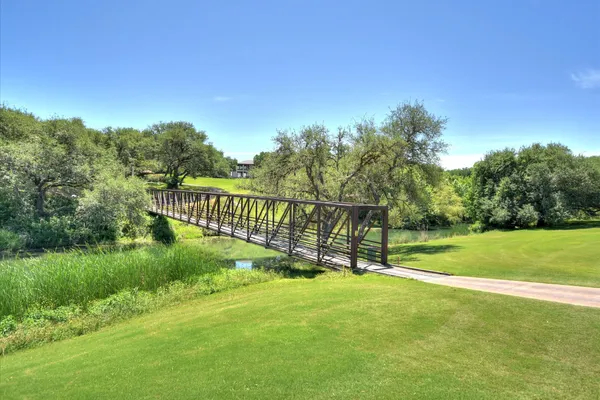 $525,000 | 50 Tournament Way, Unit I52, The Hills, TX 78738