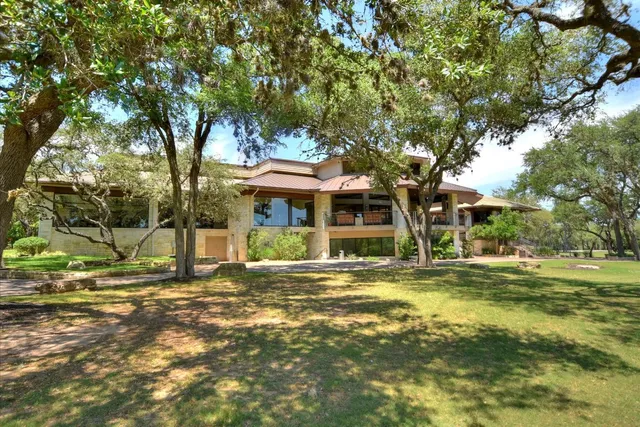 $525,000 | 50 Tournament Way, Unit I52, The Hills, TX 78738