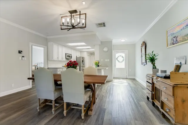 $525,000 | 50 Tournament Way, Unit I52, The Hills, TX 78738