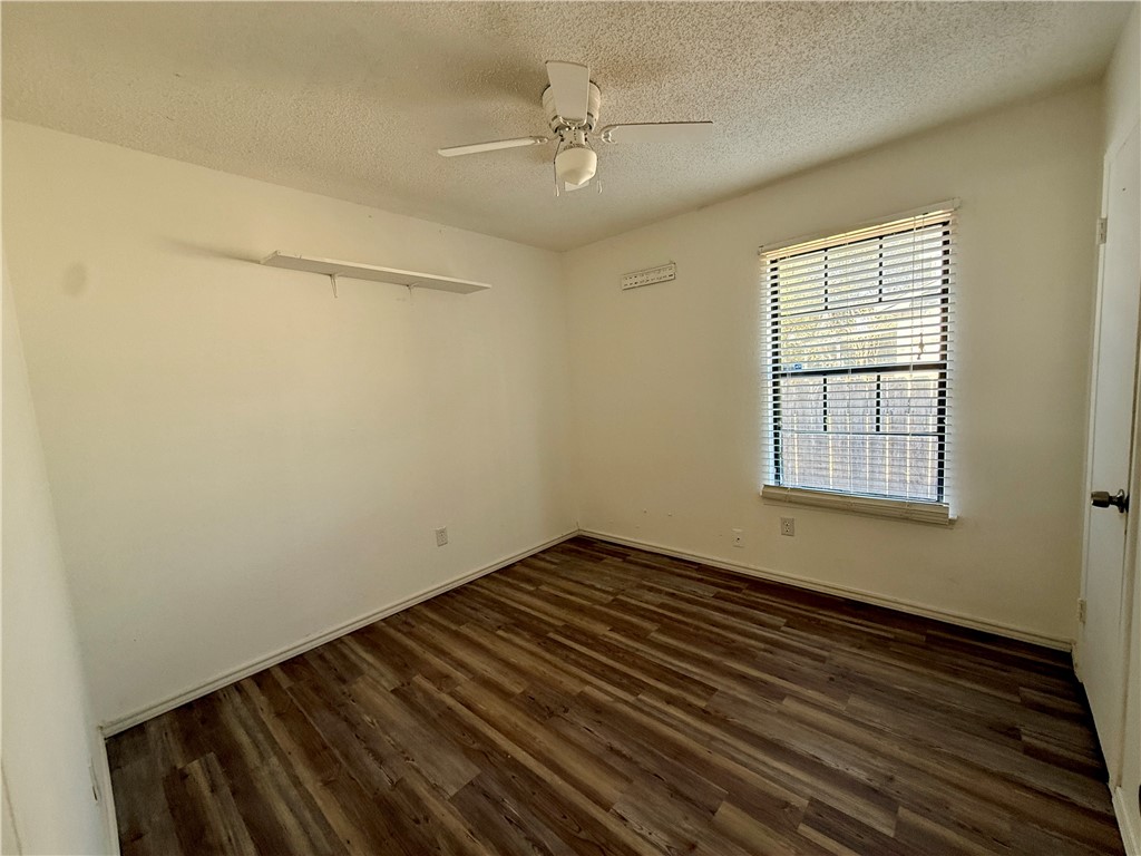 1205 Oregon Street Alice, TX 78332 - Photo 13 of 19