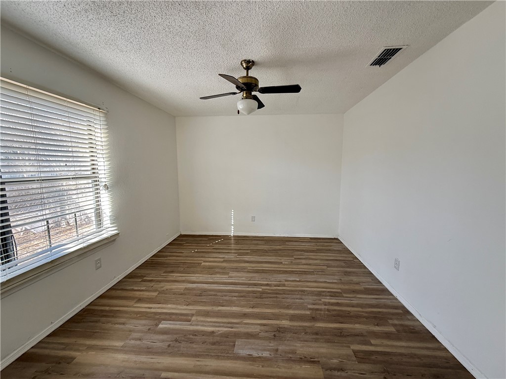 1205 Oregon Street Alice, TX 78332 - Photo 14 of 19