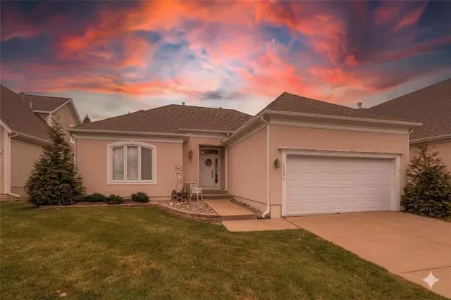 $475,000 | 5327 West 122nd Terrace, Overland Park, KS 66209