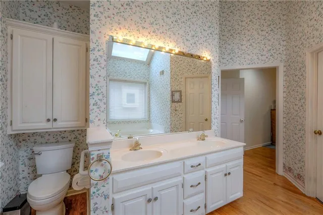 $499,000 | 5327 West 122nd Terrace, Overland Park, KS 66209