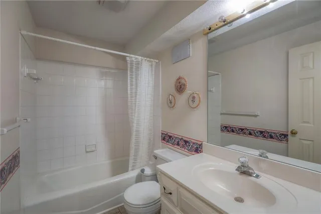 $475,000 | 5327 West 122nd Terrace, Overland Park, KS 66209