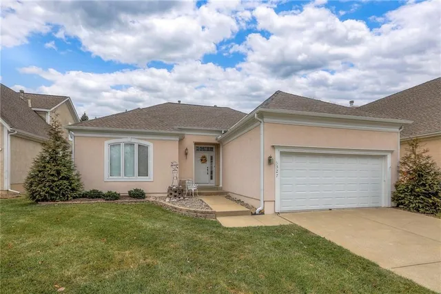 $475,000 | 5327 West 122nd Terrace, Overland Park, KS 66209