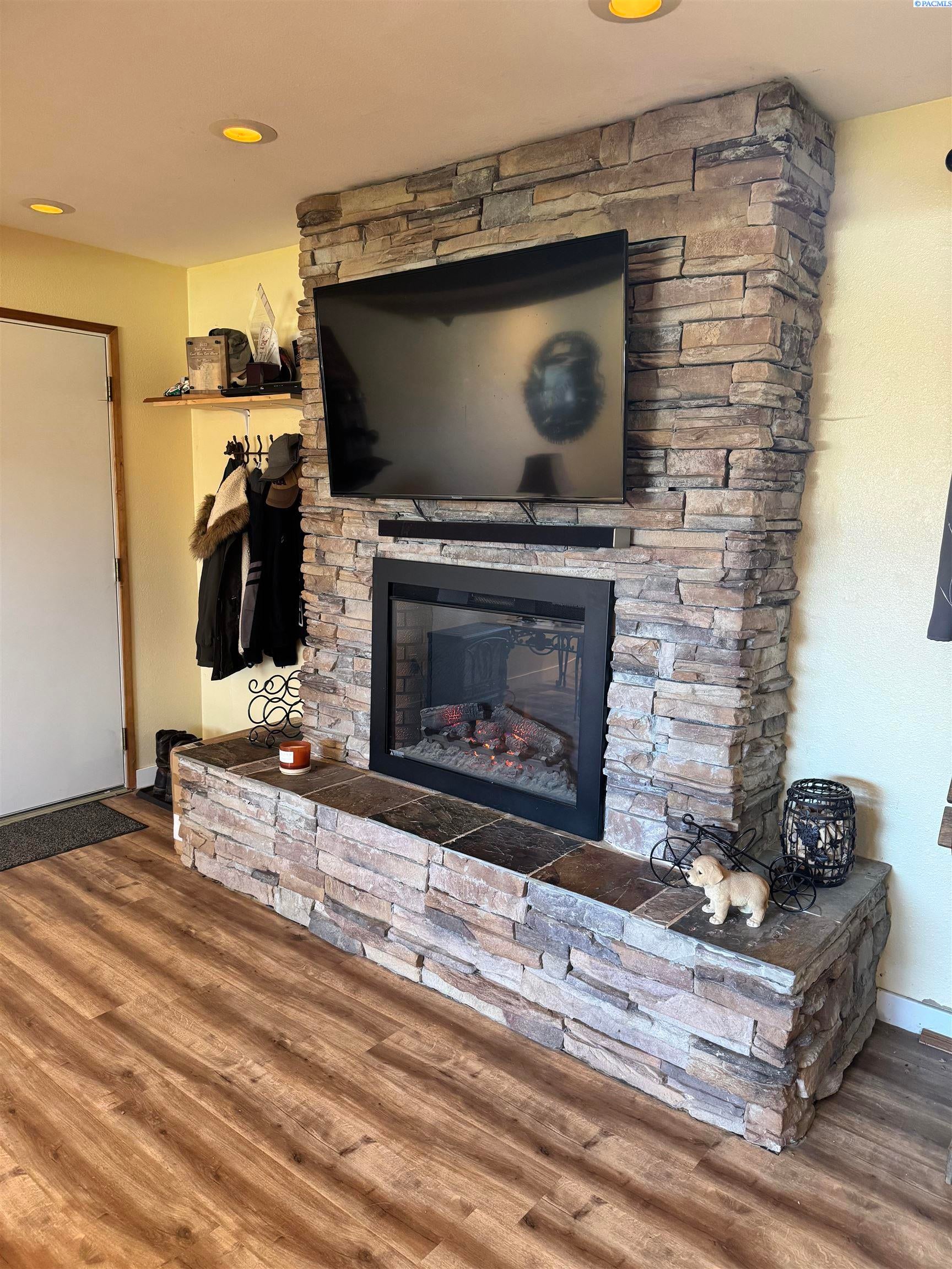 5904 South Toro Road Kennewick, WA 99338 - Photo 35 of 37 Gallery Image 35