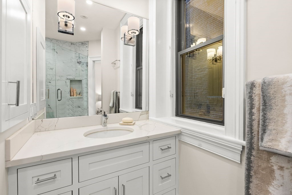 382 Commonwealth Avenue, Unit 11 Boston, MA 02215 - Photo 16 of 27