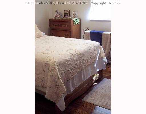 2140 Bills Creek Road Winfield, WV 25213 - Photo 6 of 8 Master Bedroom.