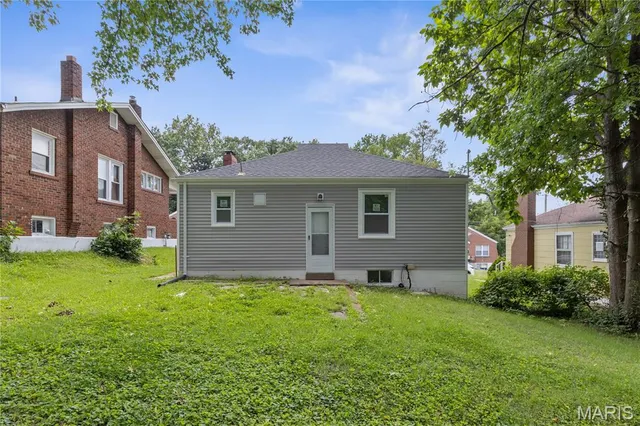 $127,900 | 7525 Cory Place, St. Louis, MO 63133