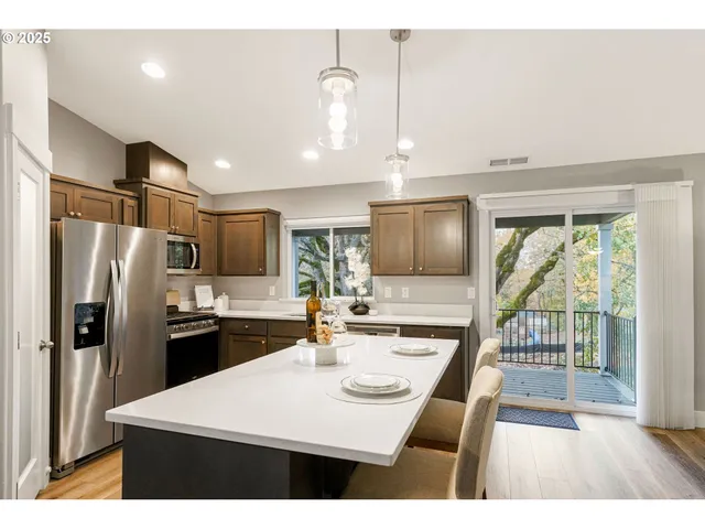 $525,000 | 611 Jared Valley Street Southeast, Salem, OR 97306